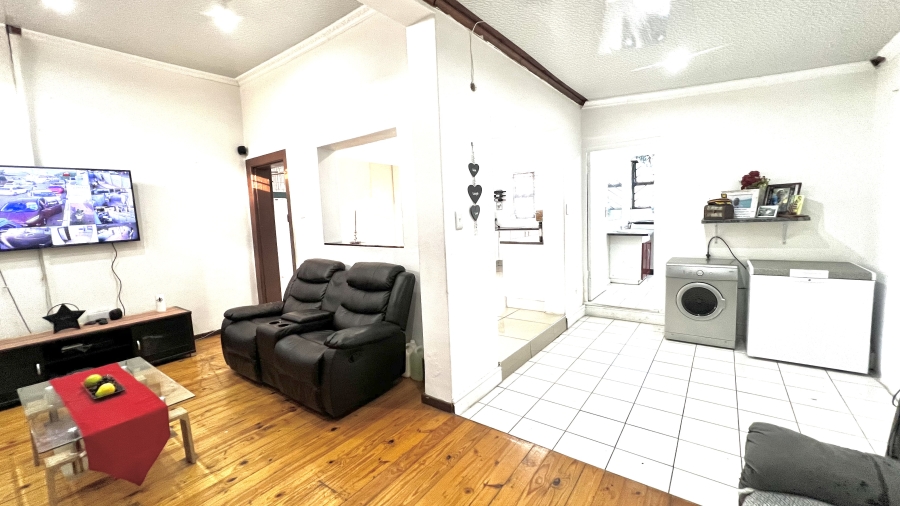 To Let 2 Bedroom Property for Rent in Rugby Western Cape
